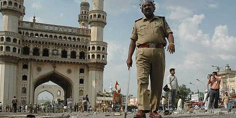 ஐதராபாத் மெக்கா மசூதி குண்டு வெடிப்பு வழக்கில் அனைவரும் விடுதலை!