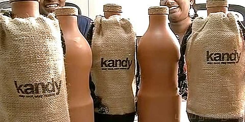 கோடையை தணிக்க அழகான மண் பாட்டில்கள்