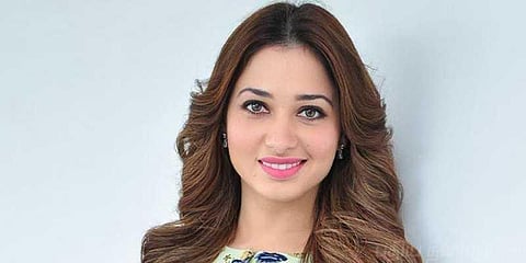 தமன்னாவுடன் கருத்துவேறுபாடு: தெலுங்கு ’குயின்’ நிறுத்தமா?