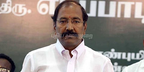 தங்கத்தமிழ்செல்வன் பேச தடை போட்டுள்ளார் டிடிவி தினகரன் - தங்கமணி விமர்சனம்