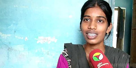 கம்மலை அடகு வைத்து மகளை நீட் தேர்வுக்கு கேரளா அனுப்பும் தாய்