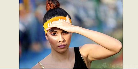 ஐ.பி.எல். சியர் லீடர்கள்: உற்சாகத்துக்கு பின்னால் மறைந்திருக்கும் சோகம் !