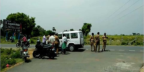 கோயில் திருவிழா தகராறில் இளைஞர்களின் மண்டை உடைப்பு