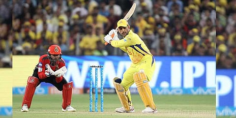 ரசிகர்களை கொண்டாட வைத்த தோனி : பெங்களூருவை வீழ்த்தி சென்னை வெற்றி