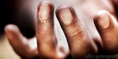 நீட் தேர்வு எழுதிய மகளை அழைத்துச் செல்லும்போது உயிரிழந்த தந்தை..!