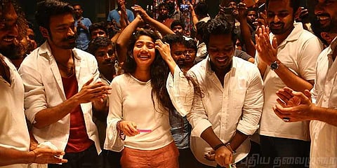 ’மாரி 2’ ஷூட்டிங்கில் பிறந்த நாள் கொண்டாடிய சாய் பல்லவி!