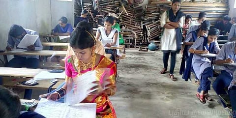 மணக்கோலத்தில் தேர்வு எழுதி மாலை மாற்றிய மாணவி !