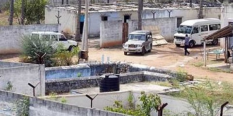 கோவை குட்கா ஆலை விவகாரம் : திமுக நிர்வாகி சென்னையில் கைது