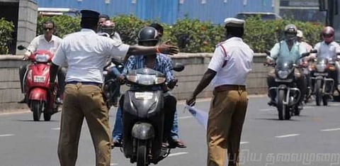 டிராபிக் போலீசிடம் சிக்கினால் இனி 'ஸ்பாட் ஃபைன்' கட்டத்தேவையில்லை !