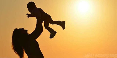 சினிமாவும்.. அம்மாவும்.. நெஞ்சை உருக்கும் வரிகள்..!