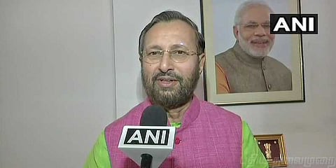 இழக்கிறது காங்கிரஸ், வெல்கிறது பாஜக: பிரகாஷ் ஜவடேகர் கருத்து!