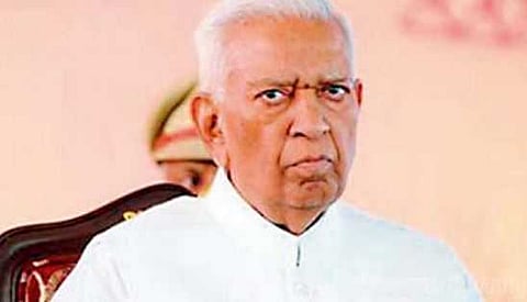 கர்நாடகாவை ஆளப்போவது யார் ? என்ன செய்யப்போகிறார் ஆளுநர் ?