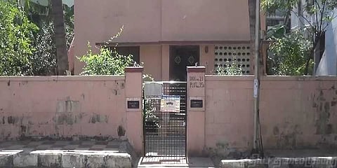 வீட்டில் தனியாக இருந்த மூதாட்டி - இரக்கமின்றி கைவரிசையை காட்டிய கொள்ளைக் கும்பல்