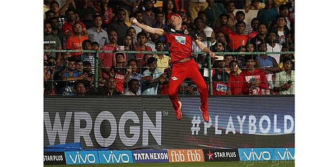 ’நண்பேன்டா’ டி வில்லியர்ஸின் ஸ்பைடர்மேன் கேட்ச்: விராத் கோலி ஆச்சரியம்