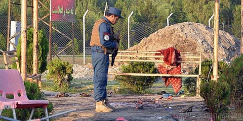 கிரிக்கெட் மைதானத்தில் குண்டு வெடிப்பு: 8 பேர் உடல் சிதறி பலி!