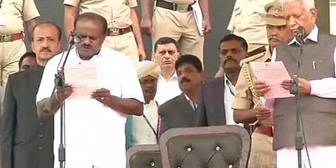 கர்நாடக முதலமைச்சரானார் குமாரசாமி : துணை முதலமைச்சரும் பதவியேற்பு