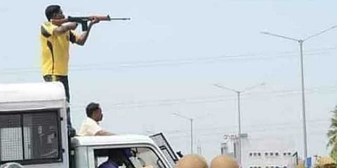 தூத்துக்குடி துப்பாக்கிச் சூடு: தமிழக அரசு பதிலளிக்க உத்தரவு