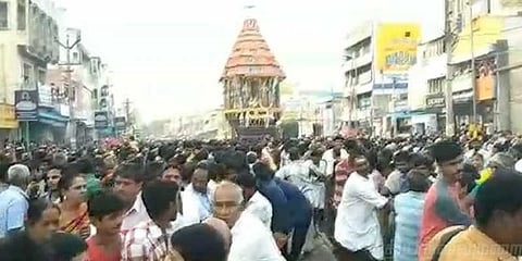 வரதராஜ பெருமாள் கோயிலில் தேர்த் திருவிழா - ஏராளமான பக்தர்கள் சாமி தரிசனம்