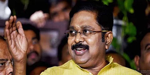 விஷப்பாம்பான ஸ்லீப்பர் செல்: தினகரனை விமர்சிக்கும் நமது அம்மா