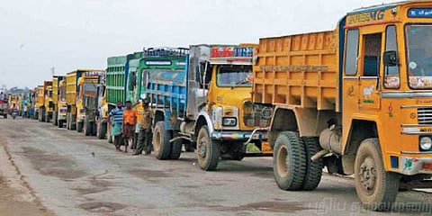 லாரி உரிமையாளர்கள் 18 ஆம் தேதி முதல் வேலைநிறுத்தம்!