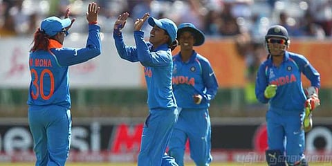 மகளிர் கிரிக்கெட்: இறுதிப் போட்டிக்குச் சென்றது இந்திய அணி