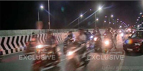 ரேஸில் பயன்படுத்தப்பட்ட 19 பைக்குகள் பறிமுதல்