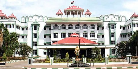 பாலியல் வன்கொடுமை செய்தது நம்பும்படியாக இல்லை : நீதிமன்றம்