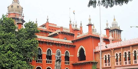 18 எம்எல்ஏக்கள் தகுதி நீக்க வழக்கில் நாளை தீர்ப்பு?