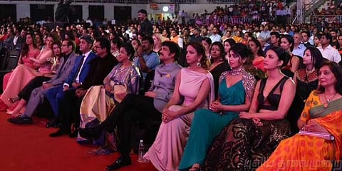 சினிமா விருது விழா : தயங்கி நிற்கும் நடிகர்கள்