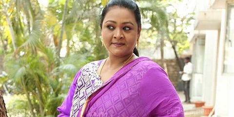 பாலியல் சர்ச்சைக் கதை: ஷகிலாவின் 250-வது படத்துக்கு தடை!