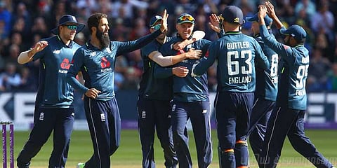 ஷான் மார்ஷ் அதிரடி சதம் வீண்: வென்றது இங்கிலாந்து!