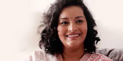 பவன்கல்யாண் முன்னாள் மனைவி திருமணமா? காதல் கவிதையால் பரபரப்பு!