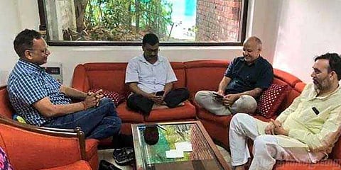 அரவிந்த் கெஜ்ரிவால் தர்ணா செய்வது ஏன்?: நீதிமன்றம் கேள்வி