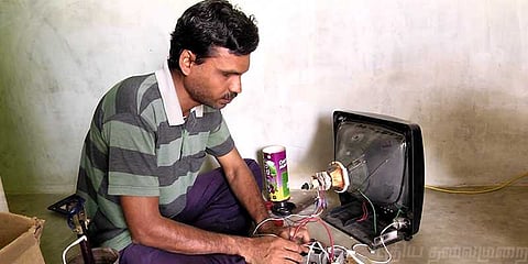 பார்வை இல்லை.. ஆனால் பல பழுதுகளை சீர் செய்கிறார் பாலசுப்பிரமணியன்