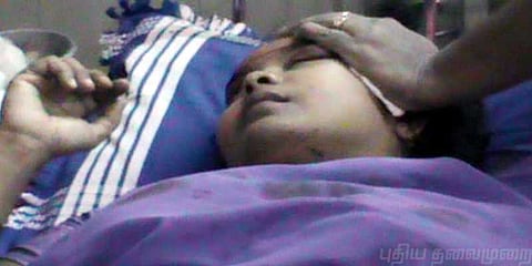 ஆசிரியருக்கு கத்திக்குத்து...!