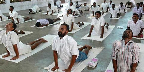 16 சிறைச்சாலைகள் கைதிகளுக்கு நாளை யோகா பயிற்சி !