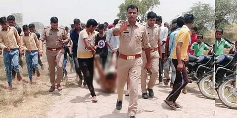 உ.பி.யில் இருவர் மீது தாக்குதல் - மன்னிப்பு கேட்ட போலீஸ்