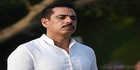 சோனியா காந்தியின் மருமகனுக்கு வருமான வரித்துறை சம்மன்