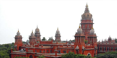 “தமிழக அரசியலில் மக்கள் மாற்றத்தை விரும்புகின்றனர்” : நீதிபதி கிருபாகரன்