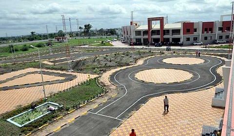 பணத்திற்கு பேட்ஜ் - 10 கோடி ஊழலில் ஆர்டிஓ அதிகாரிகள்