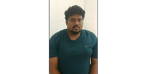 ஓரினச்சேர்க்கைக்கு அழைத்து இளைஞர்களிடம் கொள்ளை: கேரள வாலிபர் கைது