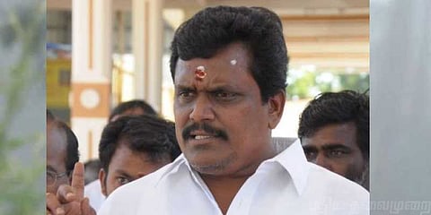 தங்கத்தமிழ்செல்வனுக்கு அரசு தலைமை வழக்கறிஞர் நோட்டீஸ் !