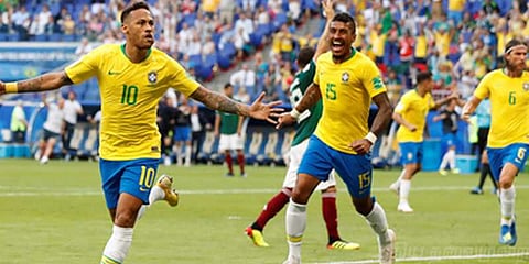 ரசிகர்கள் நம்பிக்கையை காப்பாற்றிய நெய்மர் : காலிறுதியில் பிரேசில்