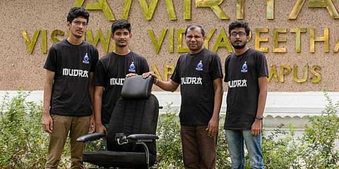 முடியாதவர்களுக்காக தானாகவே இயங்கும் ‘செல்ப்-ஈ’..கோவை மாணவர்களின் அசத்தல்!