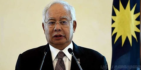 நேற்று மலேசிய பிரதமர்… இன்று கைதி… யார் இந்த நஜீப் ரசாக்?