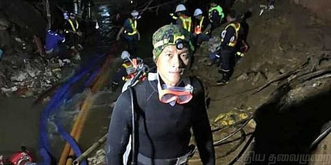 குகைக்குள் சிக்கிய சிறுவர்களுக்காக உயிரை தியாகம் செய்த வீரர்