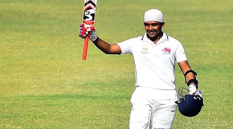 பிருத்வி ஷா, சமர்த் அதிரடி சதம்: இந்திய ஏ அணி 536 ரன்கள் குவிப்பு!