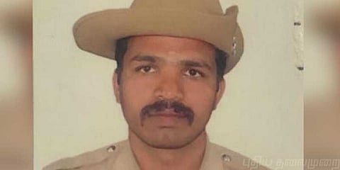 தனி ஒருவனாய் துணிச்சலாக செயல்பட்ட போலீஸ்: ‘ஹனிமூன் பேக்கேஜ்’கொடுத்து பாராட்டு..!