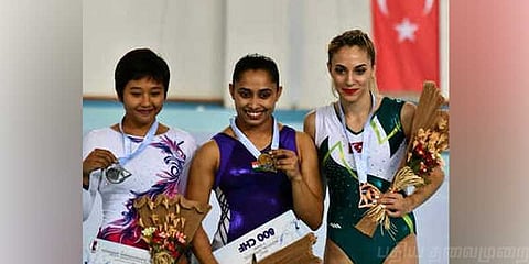 தடைகளை தகர்த்து தங்கம் வென்ற தீபா !