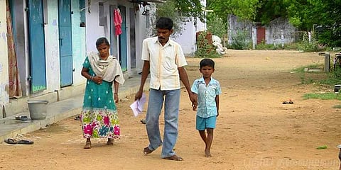 உதவித் தொகைக்காக அலைக்கழிக்கப்படும் அவலம் ! மாற்றுத்திறன் தம்பதியின் வேதனை